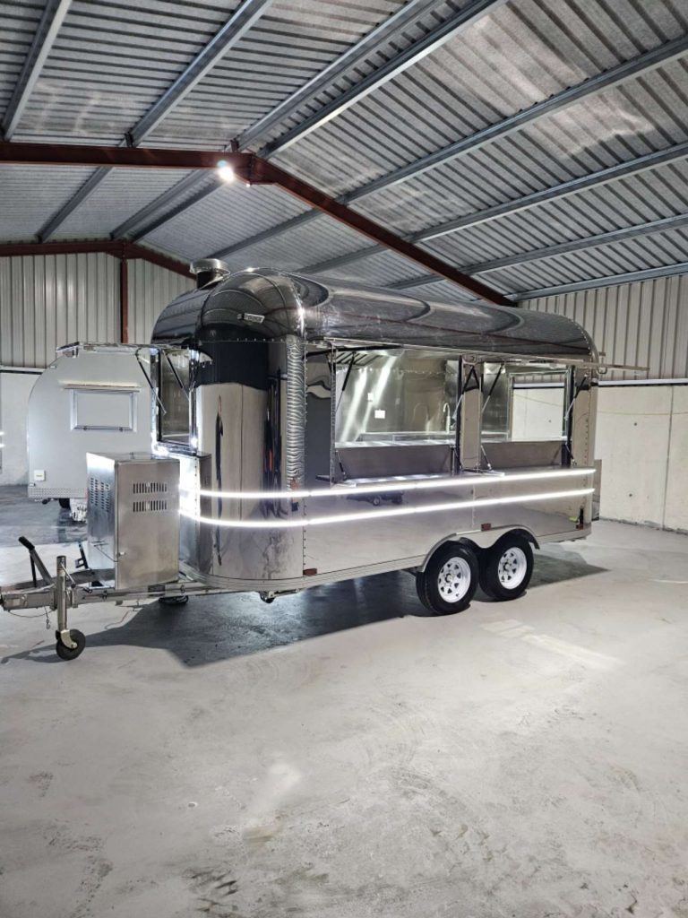 5m Airstream Style