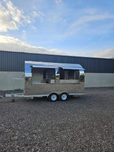 Τρέιλερ Catering Ηνωμένου Βασιλείου για Φεστιβάλ και Εκδηλώσεις